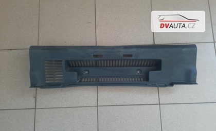 Kryt zámku kufru 6V6863459